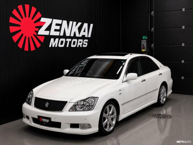 Toyota  GRS184 G / Nahkasisusta / kattoluukku / Ehjä kojelauta / Huippu siisti / Rahoitustarjous