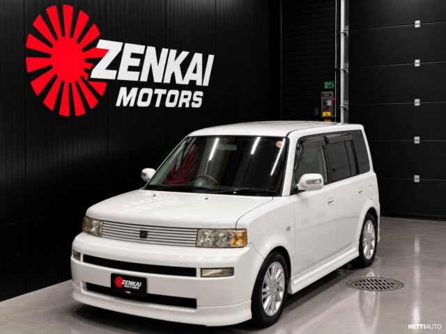 Toyota  1.5L / Tosi siisti orkkis BB / 77TKM